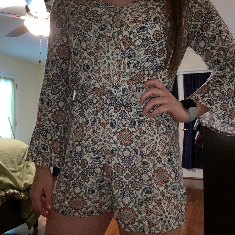 Floral romper - Picture 2 of 4